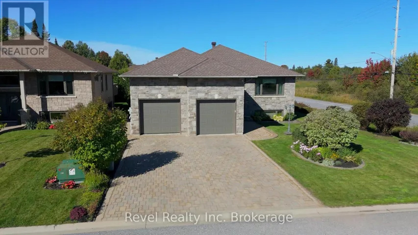 5 SUGARBUSH STREET, North Bay (Airport), Ontario P1C0A4