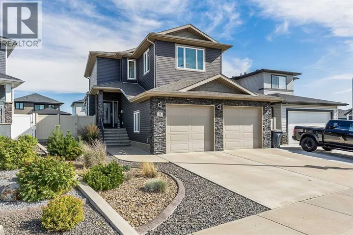 8 Hamptons Crescent SE, Medicine Hat, Alberta T1B0N7