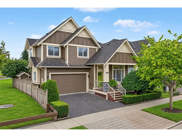 17384 3 AVENUE, Surrey, British Columbia V3Z2N7