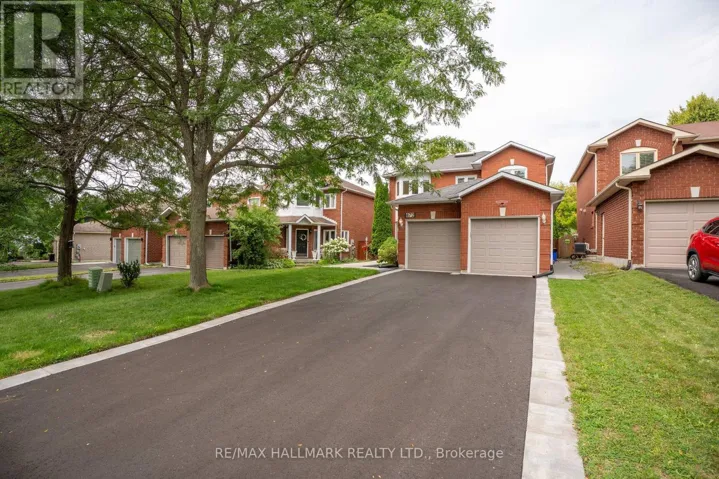 872 HILTON BOULEVARD, Newmarket (Stonehaven-Wyndham), Ontario L3X2H8
