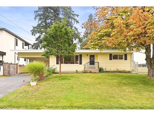 2136 SHERWOOD CRESCENT, Abbotsford, British Columbia V2T1B8