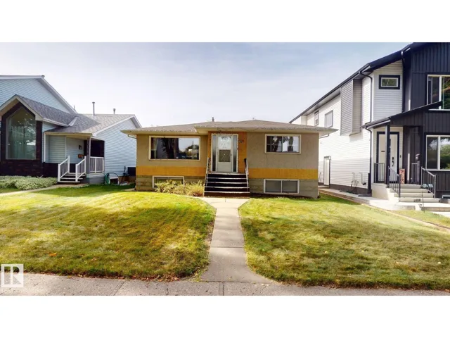 10328 77 ST NW, Edmonton, Alberta T6A3C3