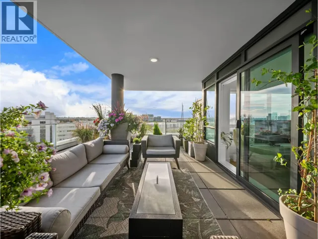 1102 5766 GILBERT ROAD, Richmond, British Columbia V7C0G2