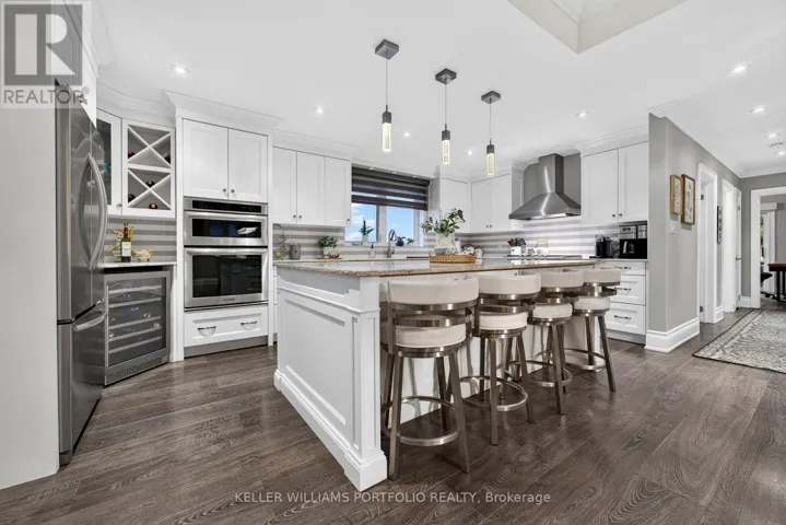 5 NORTHAMPTON DRIVE, Toronto (Islington-City Centre West), Ontario M9B4S5