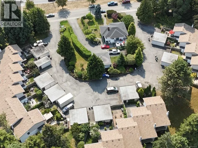 27 610 McKenzie Ave, Saanich, British Columbia V8Z2A7