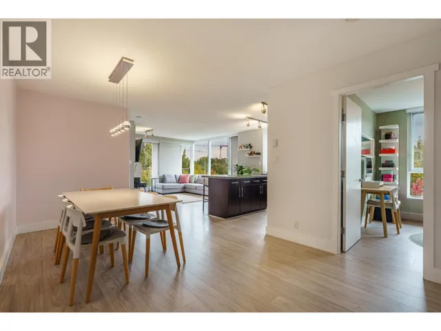 1208 660 NOOTKA WAY, Port Moody, British Columbia V3H0B7