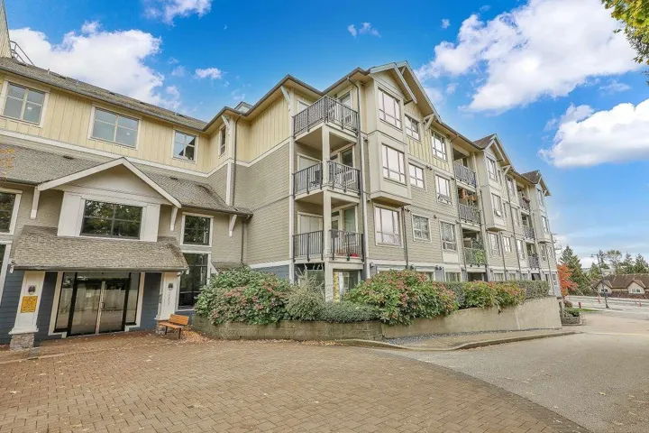 204 13897 FRASER HIGHWAY, Surrey, British Columbia V3T0G8