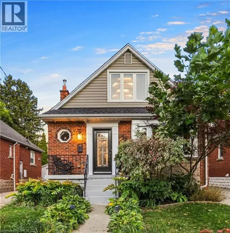 58 UPLANDS Avenue, Hamilton, Ontario L8S3X8