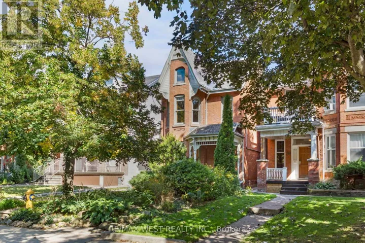 195 DUNN AVENUE, Toronto (South Parkdale), Ontario M6K2S1