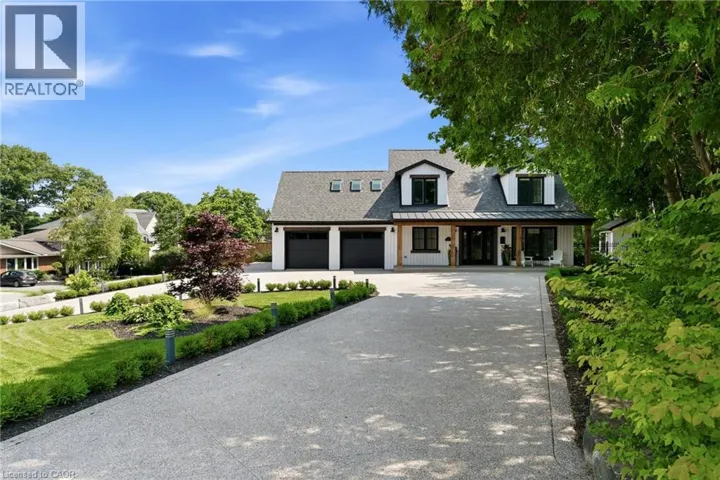 204 FALLINGBROOK Drive, Ancaster, Ontario L9G1E6