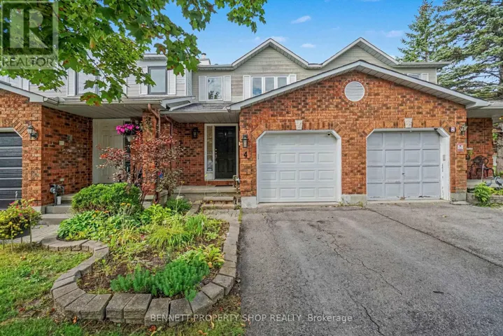 4 WINNEGREEN COURT, Ottawa, Ontario K1G5P3