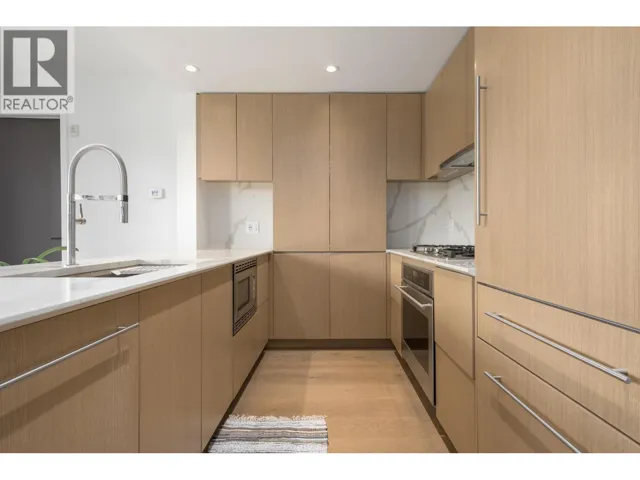 308 5089 QUEBEC STREET, Vancouver, British Columbia V5W0E5