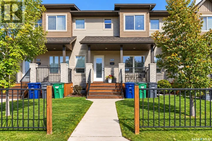 202 Maningas BEND, Saskatoon, Saskatchewan S7W0P5