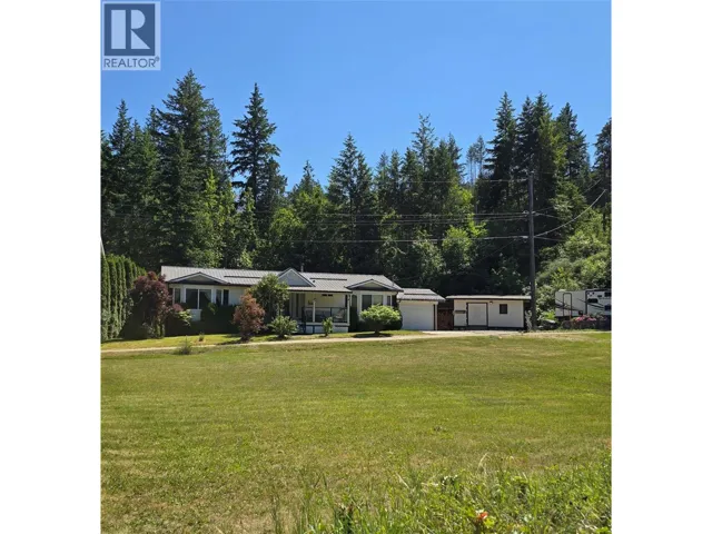 8758 HOLDING Road Unit# 14, Adams Lake, British Columbia V0E1M2