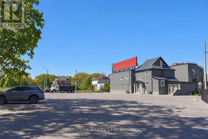 5306 VICTORIA AVENUE, Niagara Falls (Cherrywood), Ontario L2E4E8