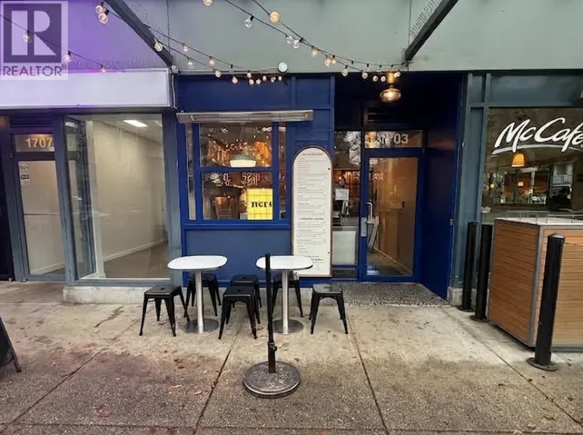 1703 ROBSON STREET, Vancouver, British Columbia V6G1C8
