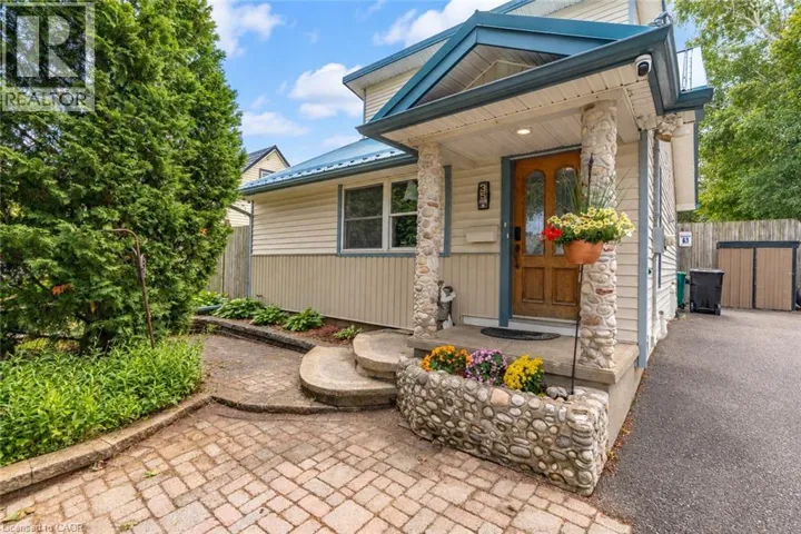 35 PERTH Road, Kitchener, Ontario N2M3G6
