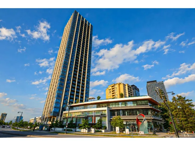 2410 10448 UNIVERSITY DRIVE, Surrey, British Columbia V3T0S7