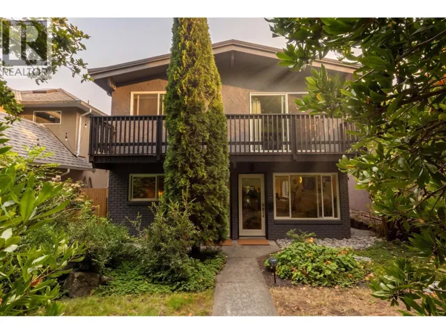 1762 E 15TH AVENUE, Vancouver, British Columbia V5N2G3