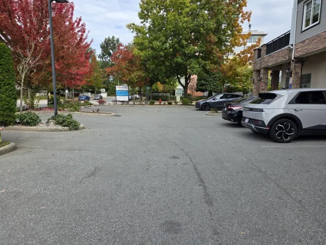 2 12088 75A AVENUE, Surrey, British Columbia V3W1Y4