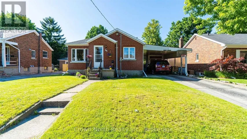 196 BLUCHER STREET, Kitchener, Ontario N2H5V7