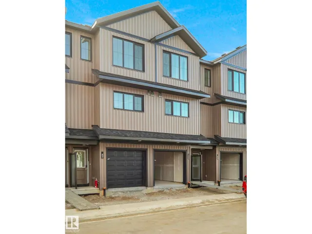 #11 150 Cashman CR SW, Edmonton, Alberta T6W2P6