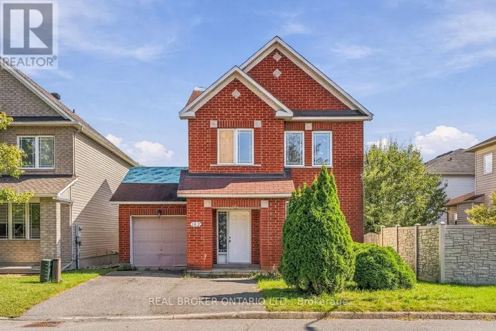 182 ANNAPOLIS CIRCLE, Ottawa, Ontario K1V1Z1