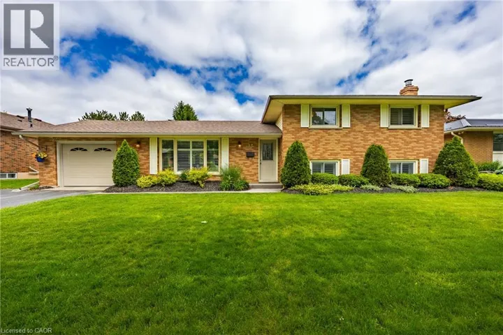 43 BERKLEY Crescent, Simcoe, Ontario N3Y2K3