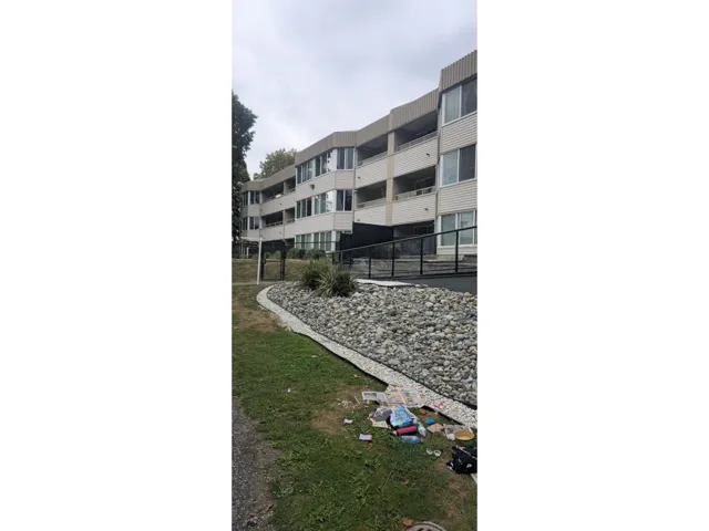110 9635 121 STREET, Surrey, British Columbia V3V7L8