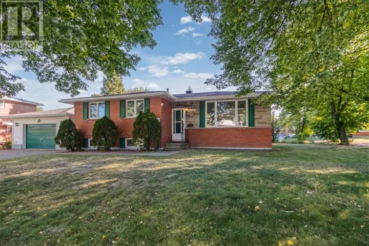 2015 Elderwood Drive, Sudbury, Ontario P3B2A7
