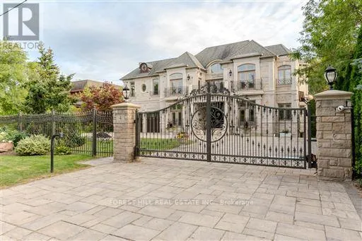 4 FIFESHIRE ROAD, Toronto (St. Andrew-Windfields), Ontario M2L2G5