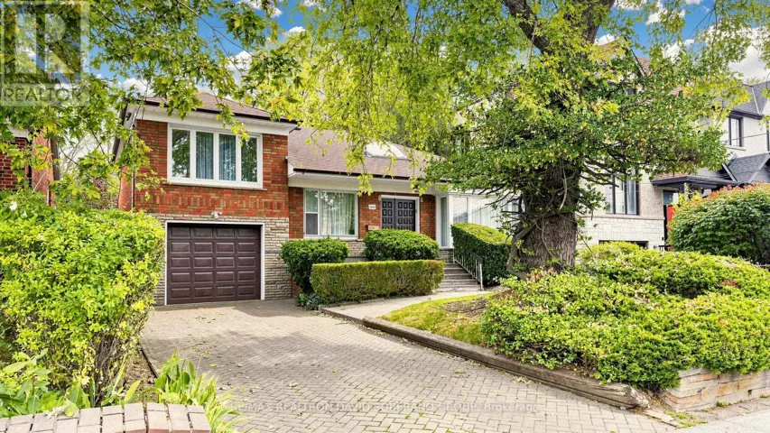 108 YORK DOWNS DRIVE, Toronto (Clanton Park), Ontario M3H2G7