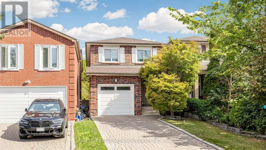 4 DORAL GATE, Markham (Royal Orchard), Ontario L3T7K6