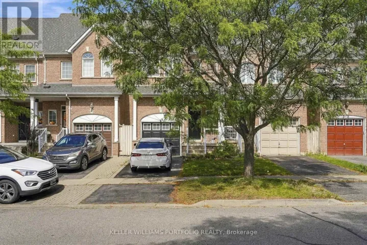8 GATEWAY COURT, Whitby (Taunton North), Ontario L1R3M9