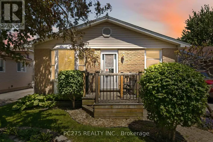 82 MURIEL CRESCENT, London South (South X), Ontario N6E2K5
