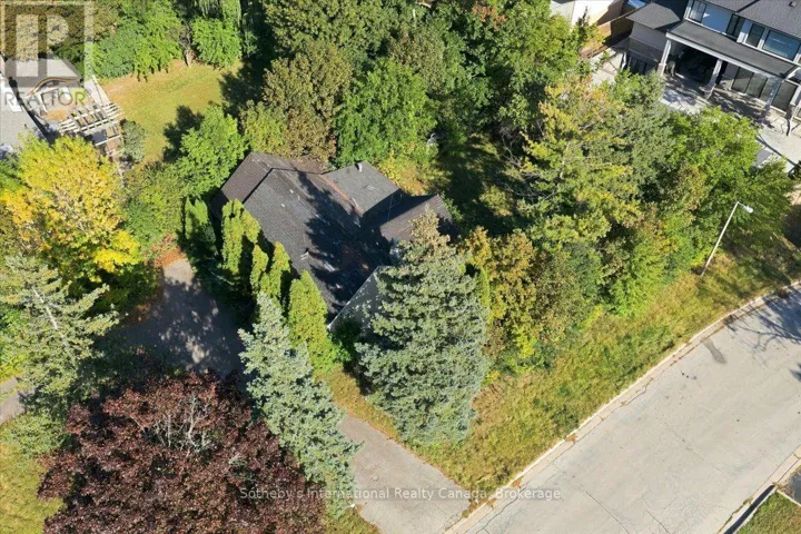 1428 REBECCA STREET, Oakville (SW Southwest), Ontario L6L1Z5