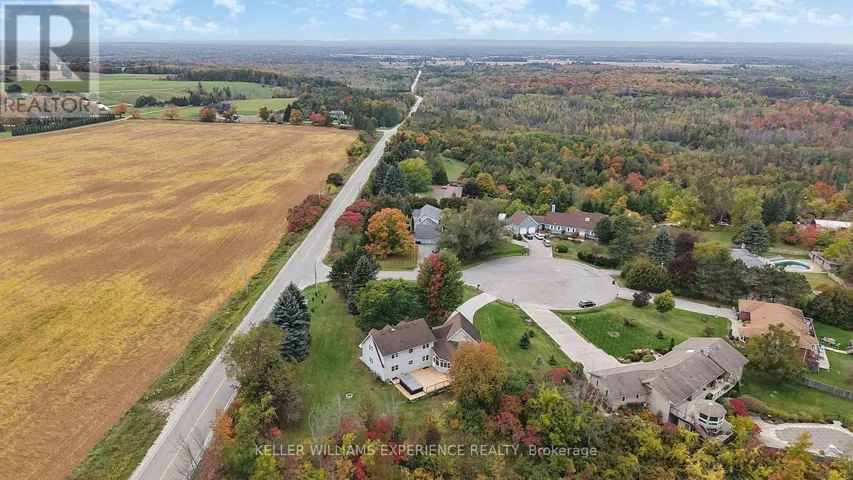 2 ALGONQUIN HEIGHTS COURT, Essa (Thornton), Ontario L0L2N0