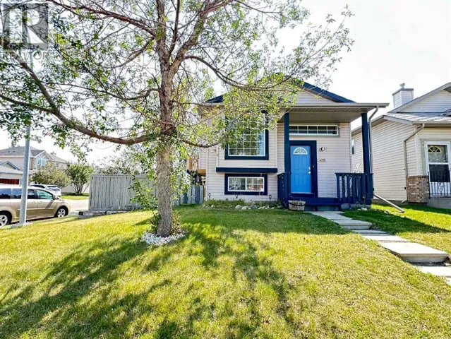 152 Coverton Close NE, Calgary, Alberta T2Y4M3