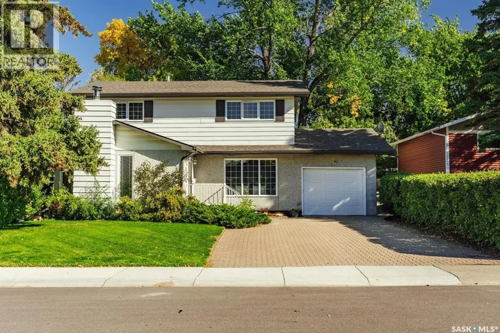11 Moxon CRESCENT, Saskatoon, Saskatchewan S7H3B8
