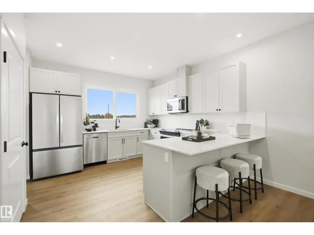 19620 30 Avenue NW, Edmonton, Alberta T6M3L9