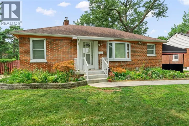 3163 Curry AVENUE, Windsor, Ontario N9E2T2