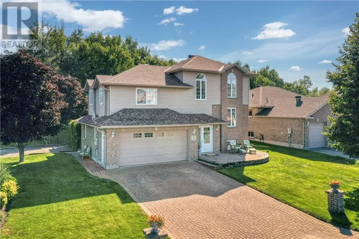 2 Fairmount Drive, Greater Sudbury, Ontario P3A6E4