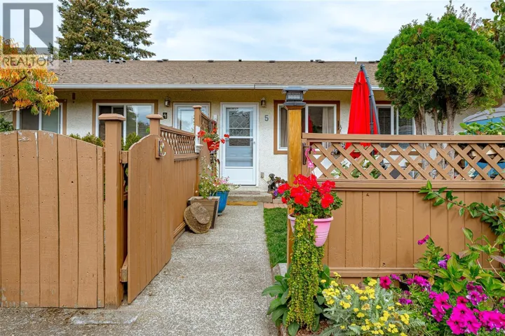 5 974 Dunford Ave, Langford, British Columbia V9B2S3