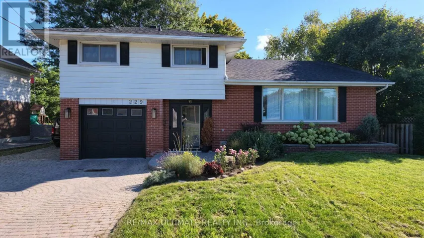 229 LIBERTY STREET N, Clarington (Bowmanville), Ontario L1C2M6