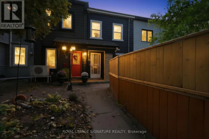 23 MYRTLE AVENUE, Toronto (South Riverdale), Ontario M4M2A3
