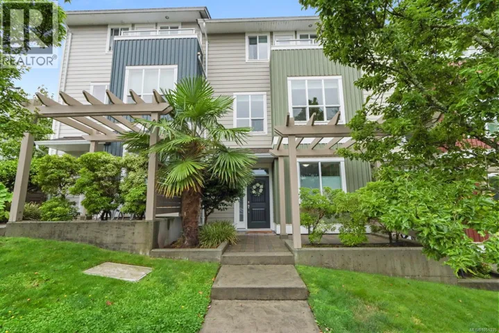 3 6115 Glacier Way, Nanaimo, British Columbia V9T0H8
