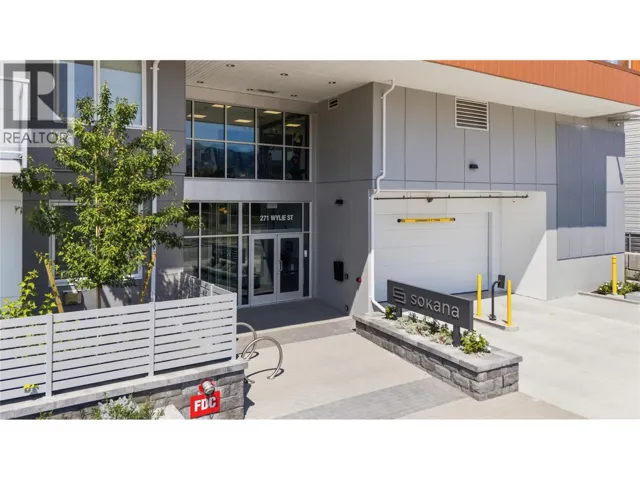 270 Riverside Drive Unit# 415, Penticton, British Columbia V2A5Y5