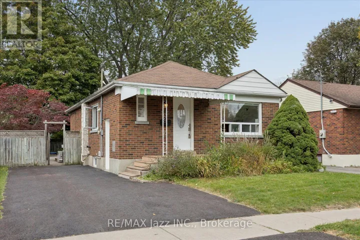 315 CADILLAC AVENUE S, Oshawa (Central), Ontario L1H5Z9