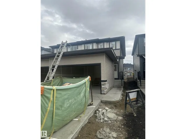 18123 74 ST NW, Edmonton, Alberta T5Z0X7