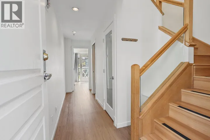 102 3349 DUNBAR STREET, Vancouver, British Columbia V6S2B9
